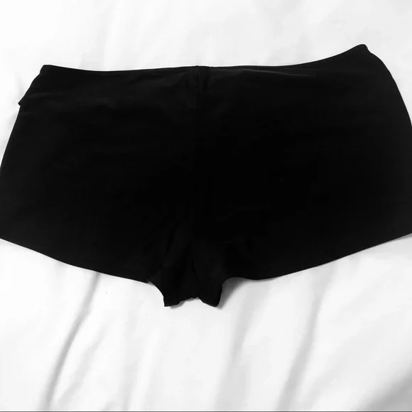Plus Size 1X Black Belted Swim Short - Picture 2 of 9